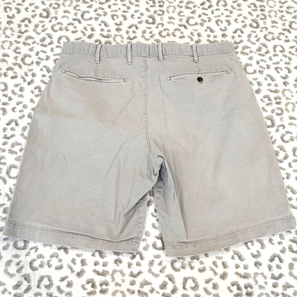 GAP for Good Men's Classic Khaki Chino Shorts; Stretch; Size 36 - Picture 3 of 6